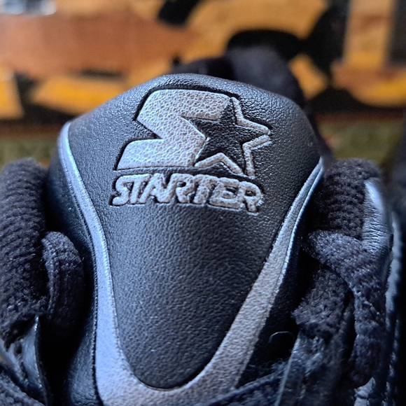 Starter Cleats, Kid Size 3, Unisex, Molded Cleats, Football, Baseball, Soccer - Picture 4 of 11